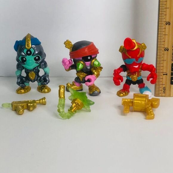 treasures x figures loose lot of 3 with guns moose toys collectible aliens - Picture 6 of 6